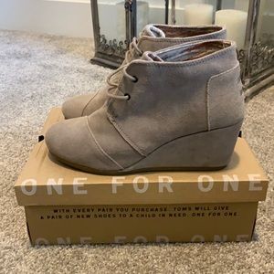 TOMS wedge shoes